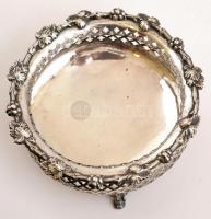 Ezüst(Ag) áttört szőlő mintás talpas kínáló, jelzett, d: 18 cm, nettó: 256 g