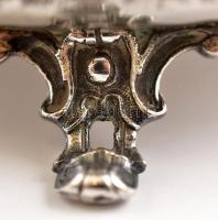 Ezüst(Ag) áttört szőlő mintás talpas kínáló, jelzett, d: 18 cm, nettó: 256 g