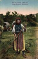 Magyarországi román nő / Transylvanian folklore