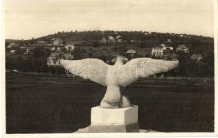 Balaton - 75 db régi és modern városképes lap, Balaton és környéke / 75 pre-1945 and modern town-vie...