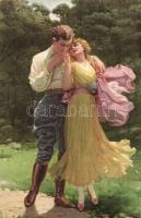 32 db régi hölgyek motívumlap, közte litho / 32 pre-1945 ladies motive cards, among them lithos