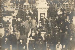 1914 Arco (Südtirol), úri közönség a sétányon / gentry people on the promenade, photo