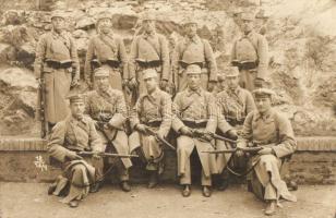 Magyar Királyi Tengeri Pénzügyőrség katonái csoportkép / WWI Hungarian Maritime Finance Guard, group photo