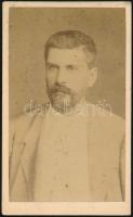 cca 1880 Reinbóth Nándor fővárosi főpénztáros fotója, hátoldalon feliratozva, 10,5x6 cm