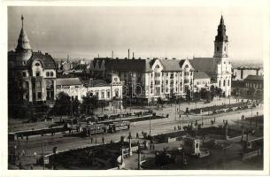 Nagyvárad, Oradea; Szent László tér, gyógyszertár, villamos, üzletek / square, pharmacy, tram, shops