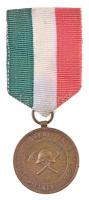1886- A Magyar Országos Tűzoltó Szövetség V éves Szolgálati Érem aranyozott Br kitüntetés szalaggal T:2