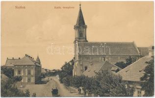 Siófok, utcakép katolikus templommal, Sámuel Adolf kiadása