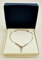 Ródiumozott ezüst (Ag.) nyaklánc, cirkónia kövekkel, jelzett, eredeti dobozában, h: 40 cm bruttó: 13 g