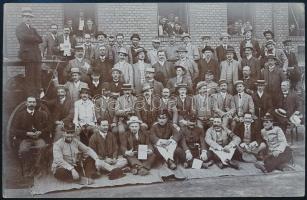 cca 1910-1920 Önkéntes tűzoltók csoportképe, fotólap, 9x14 cm