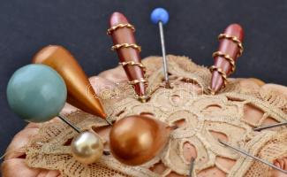 10 db kalaptű, tűpárnával