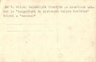 Készül a menázsi az I. világháború valamelyik frontján. A szakácsok akkor is "nyugodtabb és biz...