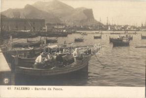 Palermo, Barche da Pesca / fishing boat with fishermen