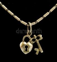 Ezüst(Ag) nyaklánc, kulcsos szív medállal, jelzett, h: 44 cm, nettó: 6,7 g