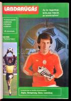 1982 a Labdarúgás sportlap 28. évfolyama, érdekes írásokkal, egybekötve, vászonkötésben