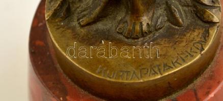 Kurtapataki Kovács Pál (1887-?): Akt. Bronz, márvány talapzaton, jelzett, m:17 cm