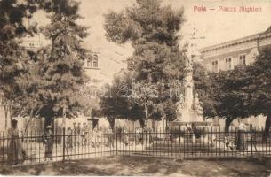 Pola, Piazza Alighieri / square, statue