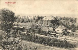 Balatonboglár, vasútállomás, gőzmozdony. Fischl Jakab és Fiai kiadása (EB)