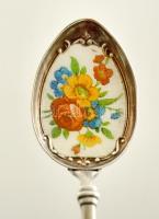 2 db ezüstözött díszkanál, zománcozott díszítéssel, h: 19 cm