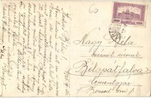 1925 Makád, Ifj. Kéri Imre vendéglője a Nap Kelethez, üzletek, csoportkép a személyzettel. photo (EK...