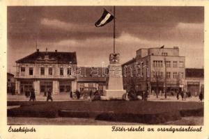 Érsekújvár, Nové Zámky; Fő tér, országzászló / main square, Hungarian flag