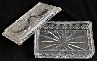 Ólomkristály díszdoboz, metszett, peremén csorbákkal, 18x11x8 cm