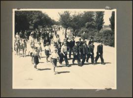 cca 1951-1967 Tag des deutschen Bergmannes, német bányászok napja, 19 db érdekes fotó, albumba rende...