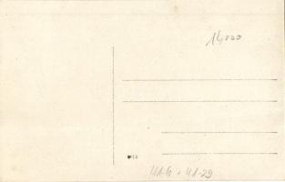 U-Boots Flottille in der Bucht von Cattaro. Verl. Finke / Tengeralattjáró flotta matrózokkal az Oszt...