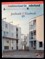 Architectuur in Nederland Jaarboek 88 /Architecture in the Netherlands. Yearbook 89. Deventer, 1989, Utigever. Kiadói papírkötés, angol és holland nyelven./ Paperbinding, in English and Dutch language.