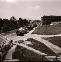 1966 Budapest, sorompó a Hungária körúton, Kotnyek Antal (1921-1990) fotóriporter hagyatékából 8 db ...