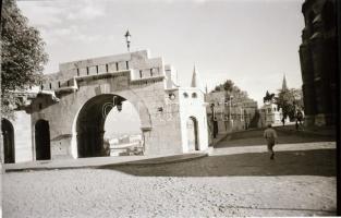 1957 Budapesti városképek, Kotnyek Antal (1921-1990) fotóriporter hagyatékából 13 db professzionális...