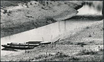 cca 1960 Kalocsai Rudolf (?-?) budapesti fotóművész hagyatékából 3 db vintage fotó, az egyik felirat...