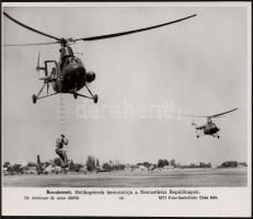 cca 1960-1970 Repülőgépek, helikopterek, 7 db MTI fotó, feliratozva, 21x24,5 cm