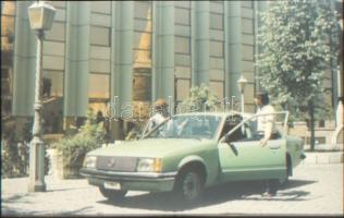 Főtaxi 1913-1983, jubilumi diasorozat a vállalat szolgáltatásairól, flottájáról, 10 db vintage diapo...