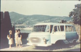 Főtaxi 1913-1983, jubilumi diasorozat a vállalat szolgáltatásairól, flottájáról, 10 db vintage diapo...