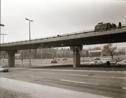 cca 1977 Budapest, 21 db szabadon felhasználható, vintage negatív, 6x6 cm és 6x7 cm
