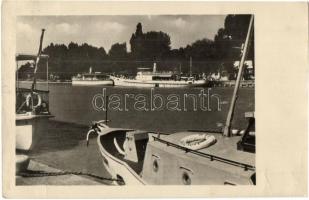 Siófok - 5 db MODERN városképes lap, üdülők, hajóállomás