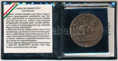 Kiss Nagy András (1930-1997) 1989. "Az Erdélyi Menekültekért" Br emlékérem műbőr tokban ta...