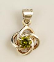 Ezüst(Ag) függő apró zöld kővel, jelzett, 1,9x1,2 cm, bruttó: 1,8 g