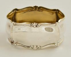 Ezüst(Ag) barokkos szalvétagyűrű, jelzett, 6x4 cm, nettó: 30 g