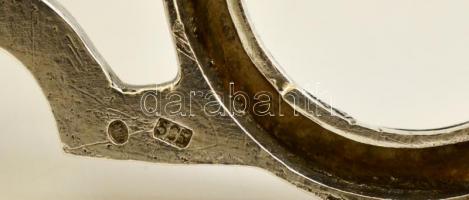 Ezüst(Ag) háromlábú fűszertartó, jelzett, m: 8 cm, nettó: 92 g