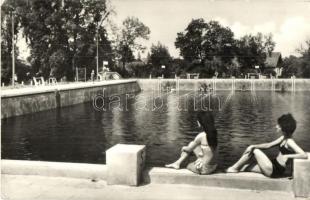 50 db MODERN magyar városképes lap, fürdőélet, sok Harkányfürdő és Hajdúszoboszló / 50 MODERN Hungar...