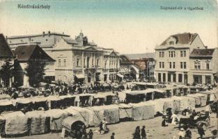 Kézdivásárhely, Targu Secuiesc; Zsigmond tér a vigadóval, piac. Turóczi István kiadása / square, redoute, market (EK)