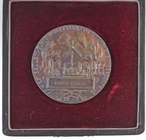 Berán Lajos (1882-1943) 1936. "Z. Zorkóczy Samu" ezüstözött Br emlékérem, hátoldalon graví...