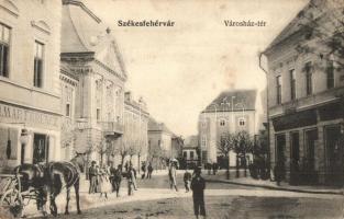 Székesfehérvár, Városház tér, Kalmár Ferenc üzlete. Kiadja Eisler Adolf (EK)