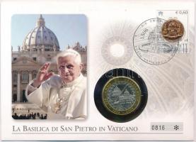 Vatikán 2006. "500 éves a Szent Péter-bazilika" bimetál emlékérem sorszámozott borítékban, bélyeggel és bélyegzéssel (35mm) T:1 Vatican 2006. "500th Anniversary - La Basilica di San Pietro" bi-mettalic commemorative medal in numbered envelope, with stamps (35mm) C:UNC