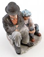 Poema Artistic Emil Cretu Chaplin és "A kölyök", festett bisquit porcelán, jelzett, kopott...