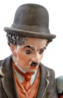 Poema Artistic Emil Cretu Chaplin és "A kölyök", festett bisquit porcelán, jelzett, kopott...