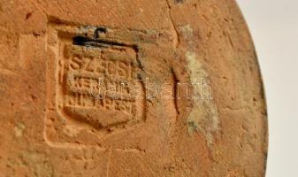 Szécsi kerámia: Kendős lány virágcsokorral, kézzel festett részben mázas kerámia, jelzett, kopott, m...