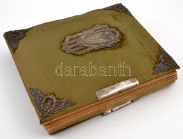 Antik, vászon borítású, szecessziós fémdíszekkel díszített fényképalbum sok férőhellyel megviselt ál...