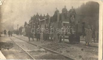 5 db RÉGI első világháborús katonai fotó képeslap vonattal és karácsonnyal / 5 WWI military photo po...